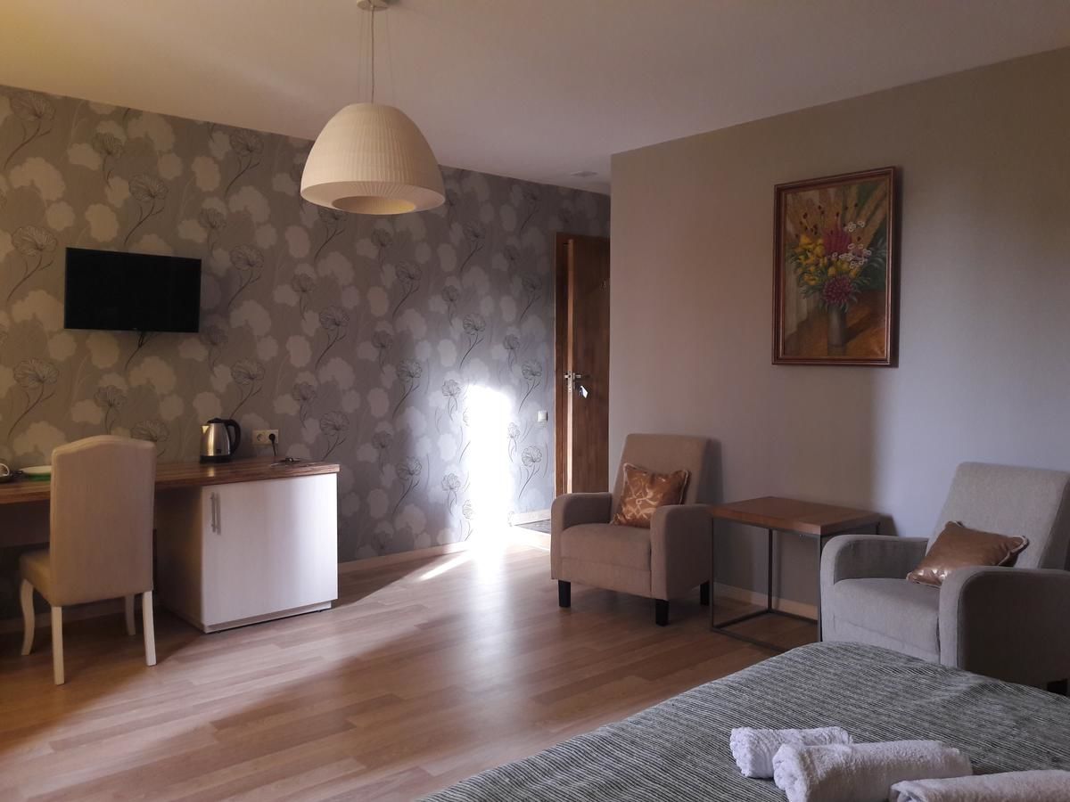 Отель Mini Hotel on Demiivska Киев-11