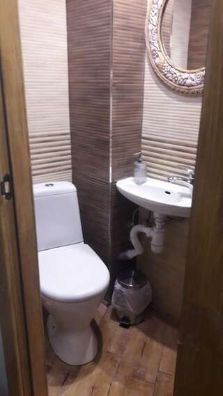 Отель Mini Hotel on Demiivska Киев Небольшой двухместный номер с 2 отдельными кроватями-2