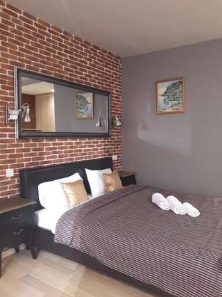 Отель Mini Hotel on Demiivska Киев Двухместный номер с 1 кроватью и гидромассажной ванной-6
