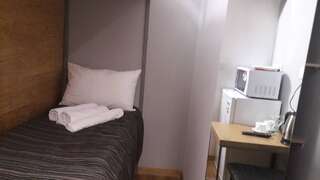 Отель Mini Hotel on Demiivska Киев Небольшой двухместный номер с 2 отдельными кроватями-5