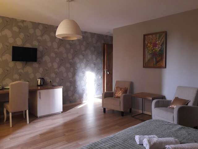 Отель Mini Hotel on Demiivska Киев-10